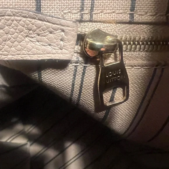 Louis Vuitton Dune Monogram Empreinte Leather Bagatelle Bag w/ dust bag - Picture 10 of 16